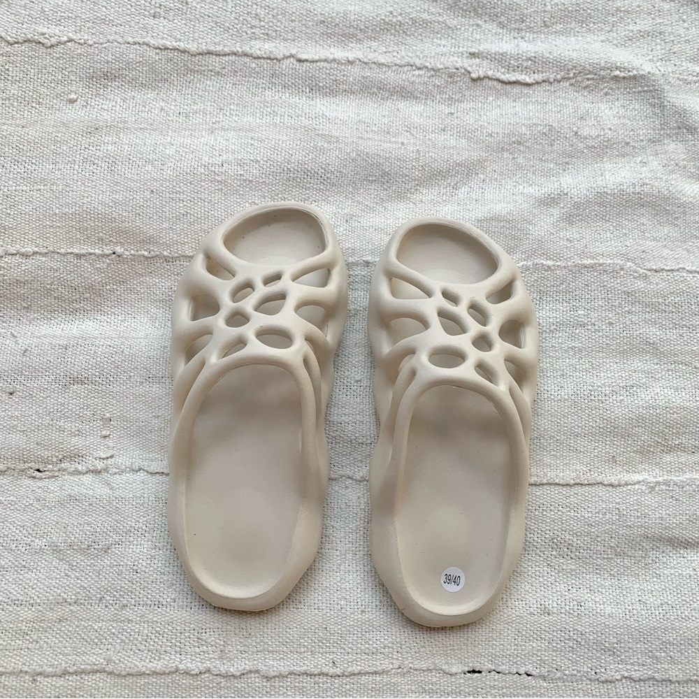 Chunky Platform Slides - image 2